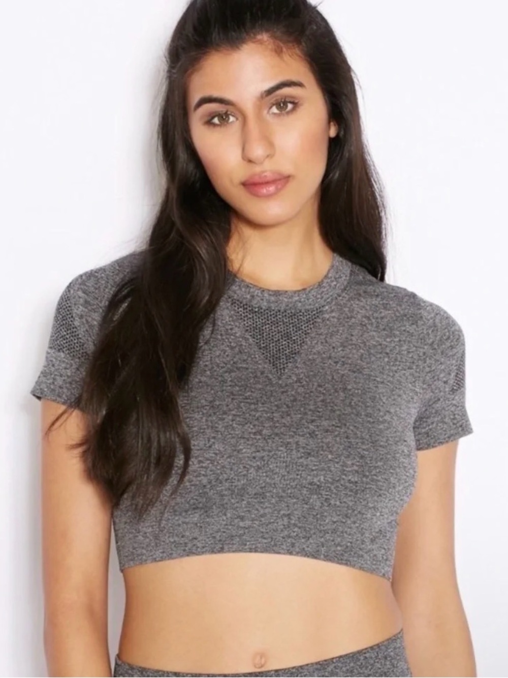 IVY PARK Size XXS/XS Charcoal Grey Seamless Mesh Short Sleeve Crop Top
